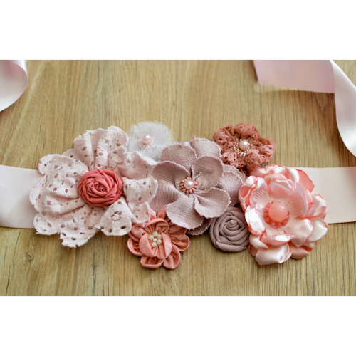 Ceinture de fleurs en tissus et perles sur ruban, mauve et rose, pour femme ou petite fille