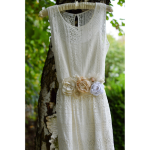 Ceinture de fleurs en tissus et perles sur ruban, écru et ivoire, pour femme ou petite fille