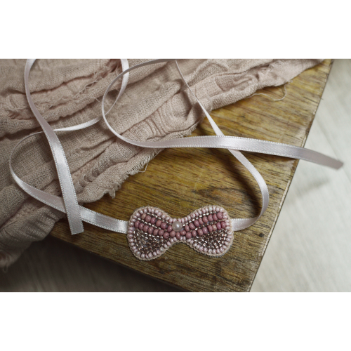 Headband brodé de perles vieux rose pour bébé et petite fille