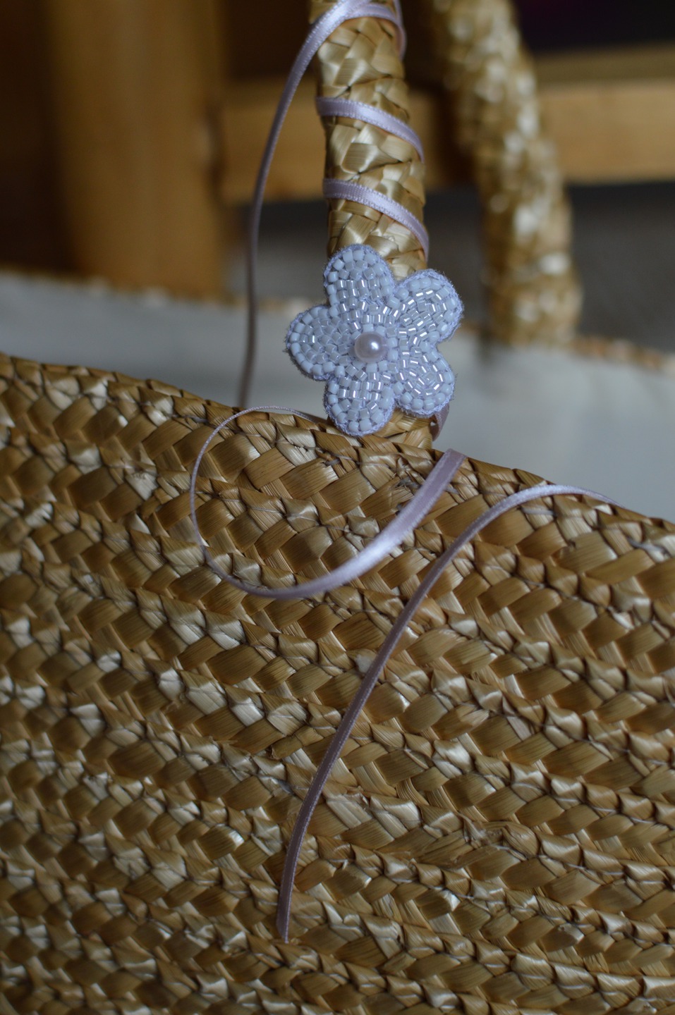 Headband à fleur brodé perles rose et blanc pour bébé et petite fille