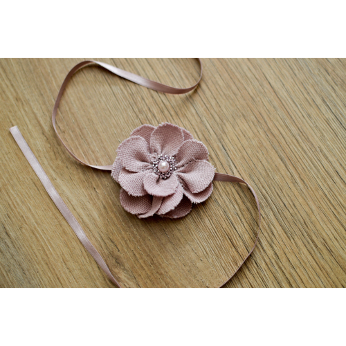 Headband à fleur en tissus et perles violet pour petite fille et bébé