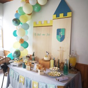 Décoration anniversaire "Chevalier, princesse et Dragon” - Pack complet