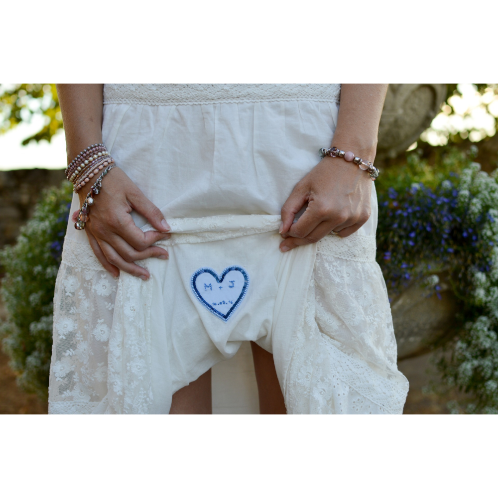 Cœur brodé personnalisable, collection« Quelque chose de bleu » pour robe de mariée