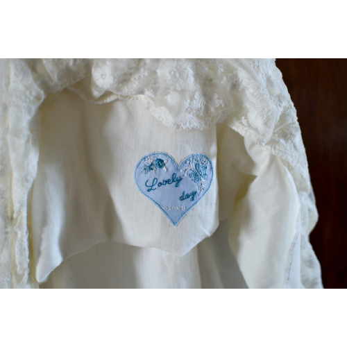 Cœur brodé personnalisable « Quelque chose de bleu » pour robe de mariée