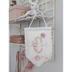 Fanion brodé prénom personnalisé – Modèle "Fleurs"