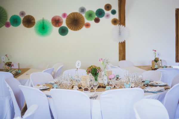 Décoration de tables et salle de fête pour mariage