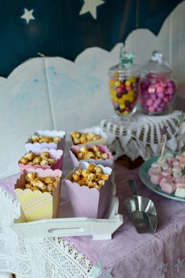 Sweet table thème "Pyjama Party" pour fête d'anniversaire d'enfant